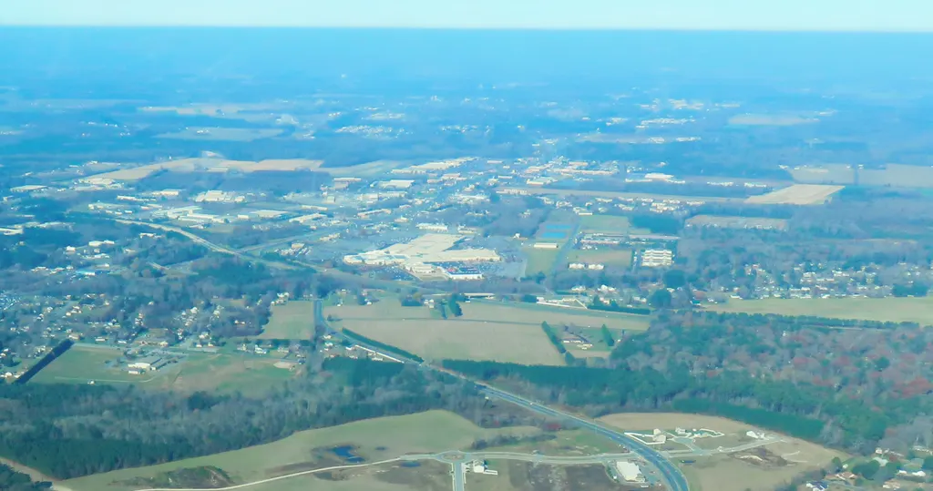 Aerial view of Salisbury showing development bordering rural farmland